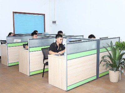 鼎拓數控-辦公環(huán)境